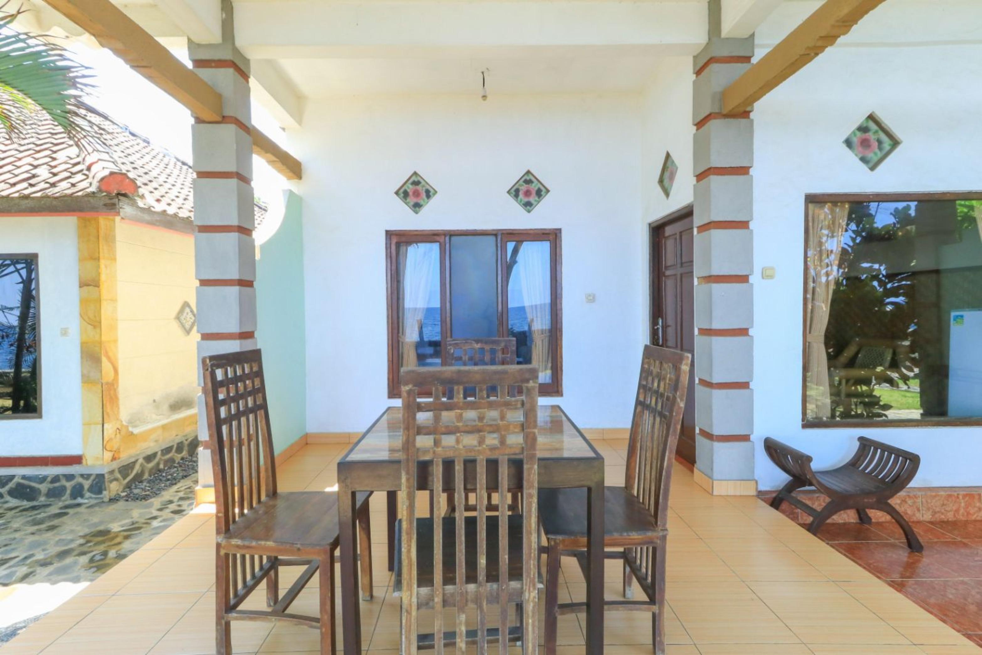 Hotel Tara Bar & Resto Air Sanih Kubutambahan  Luaran gambar