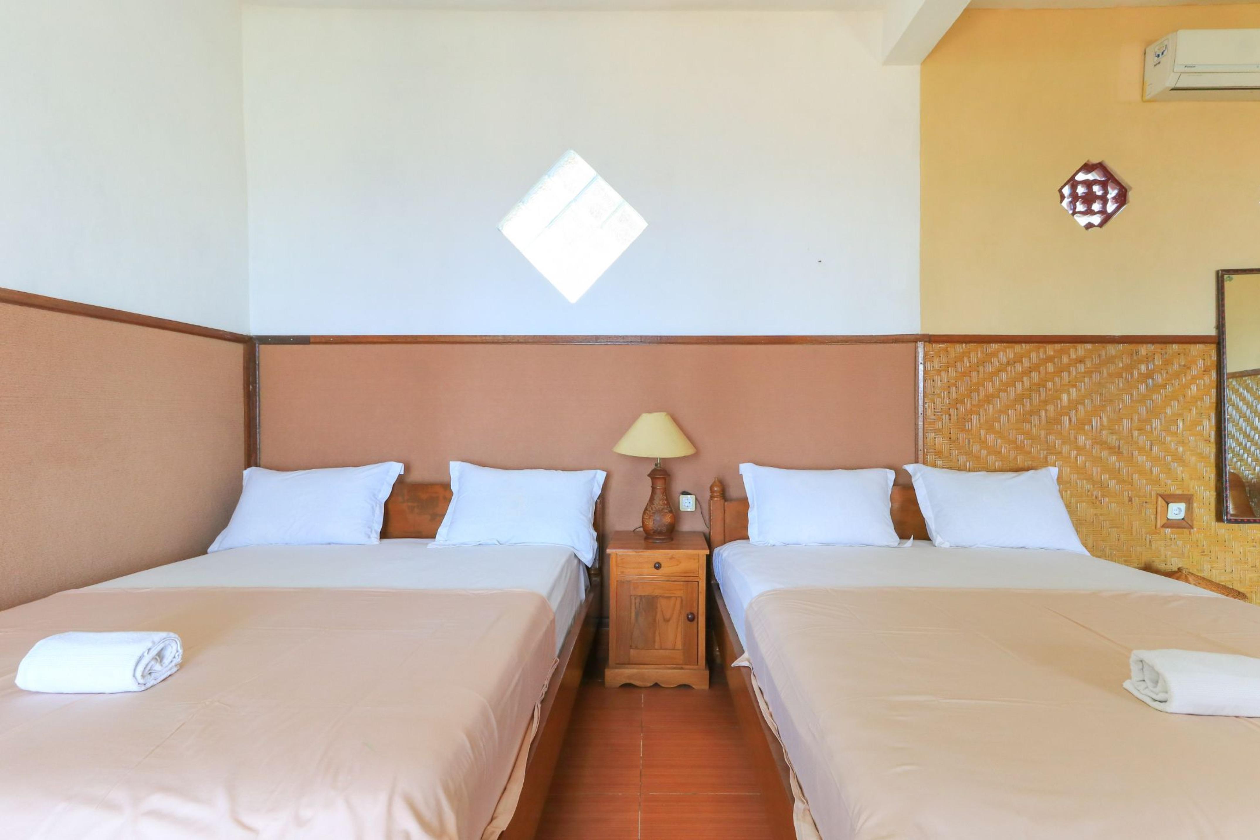 Hotel Tara Bar & Resto Air Sanih Kubutambahan  Luaran gambar