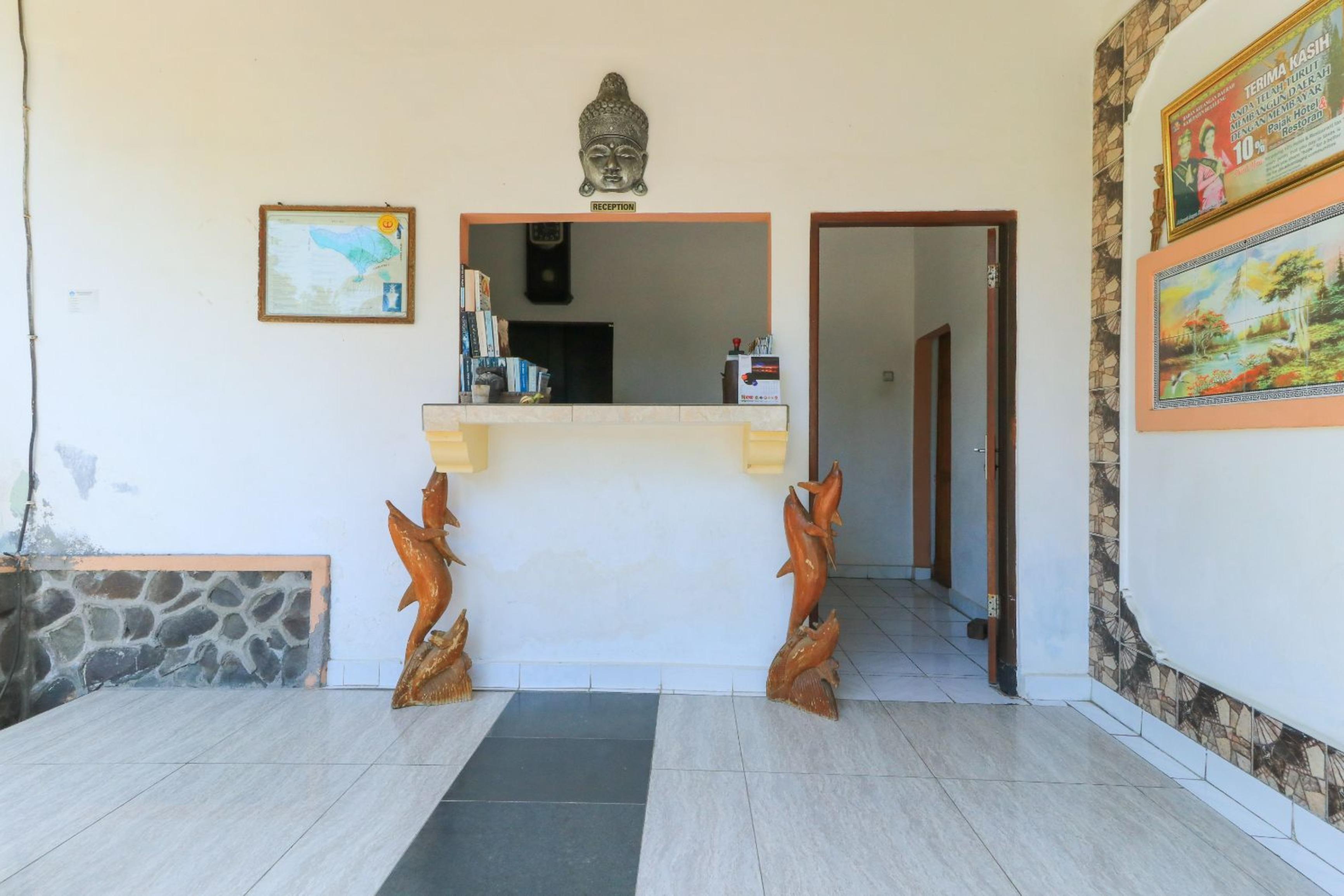 Hotel Tara Bar & Resto Air Sanih Kubutambahan  Luaran gambar