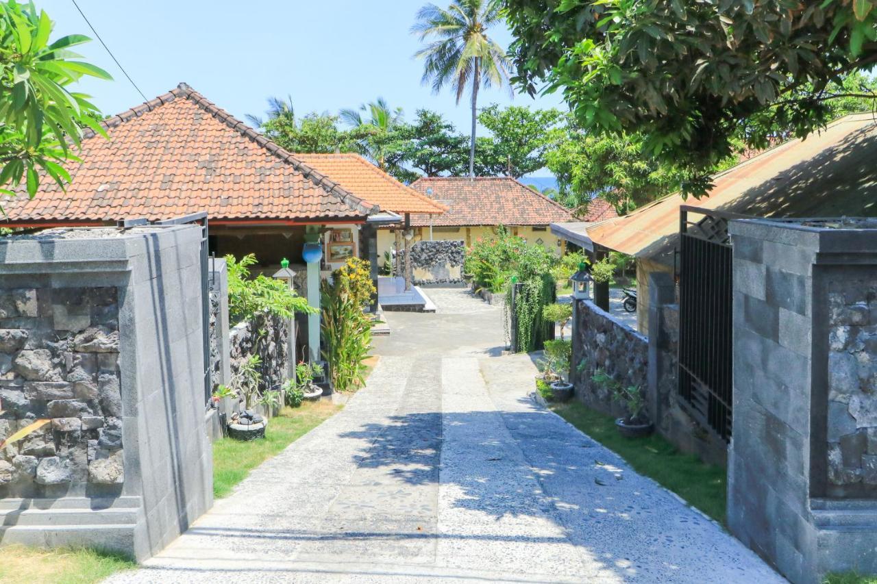 Hotel Tara Bar & Resto Air Sanih Kubutambahan  Luaran gambar
